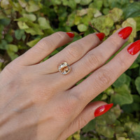 4.56 Ct. Peach Sapphire from Ceylon (Sri Lanka) Life Style