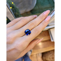 6.06 Ct. Blue Sapphire from Ceylon (Sri Lanka) Life Style