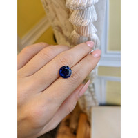 3.94 Ct. Blue Sapphire from Ceylon (Sri Lanka) Life Style