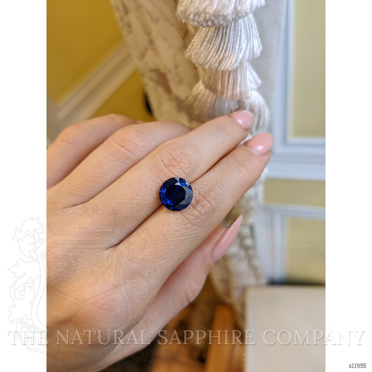 3.94 Ct. Blue Sapphire from Ceylon (Sri Lanka)