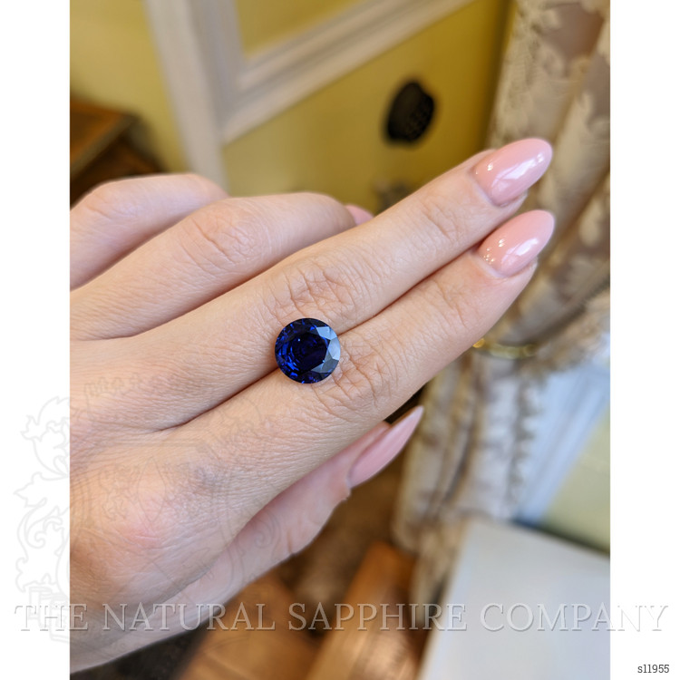 3.94 Ct. Blue Sapphire from Ceylon (Sri Lanka)