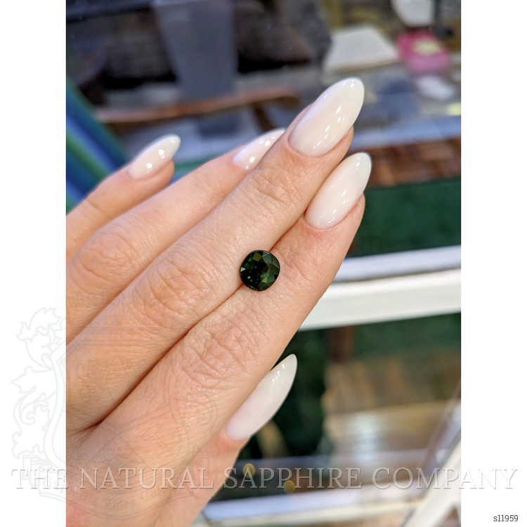 2.42 Ct. Green Sapphire from Ceylon (Sri Lanka)
