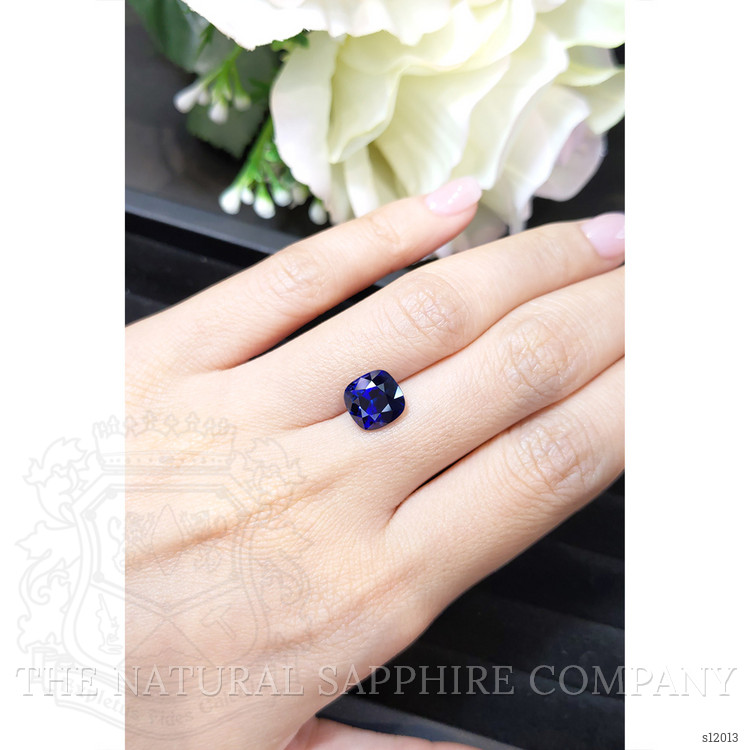 5.04 Ct. Blue Sapphire from Ceylon (Sri Lanka)