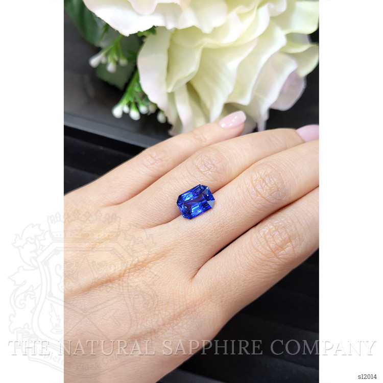 5.45 Ct. Blue Sapphire from Ceylon (Sri Lanka)