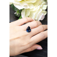6.55 Ct. Blue Sapphire from Ceylon (Sri Lanka) Life Style