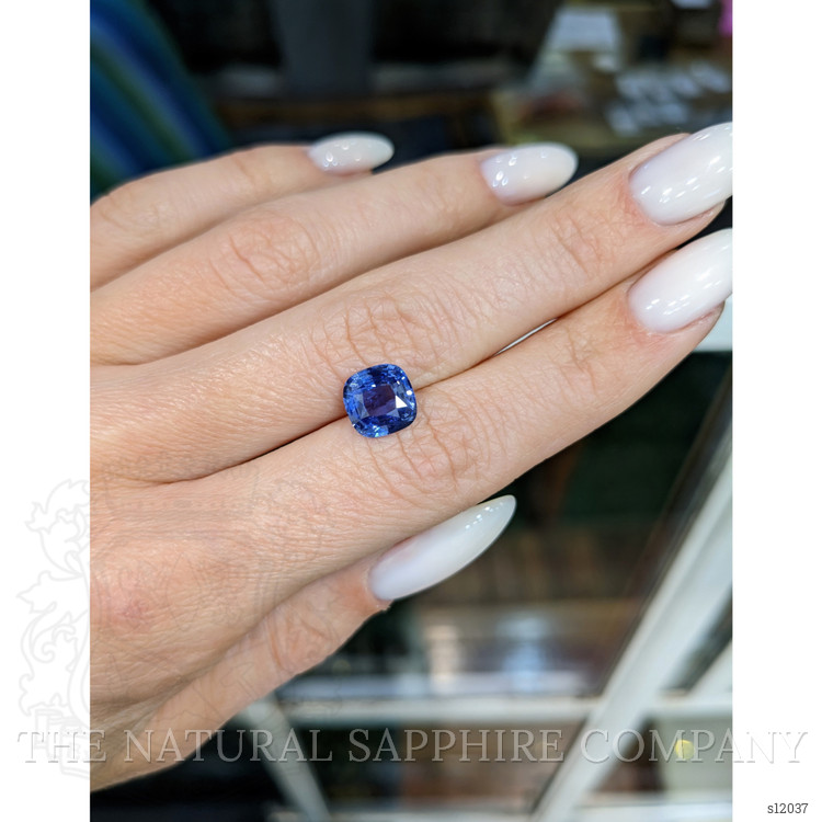 2.63 Ct. Blue Sapphire from Ceylon (Sri Lanka)