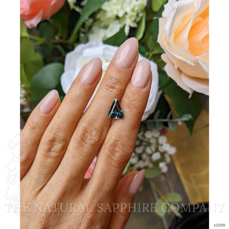 2.86 Ct. Bluish Green Sapphire from Ceylon (Sri Lanka)