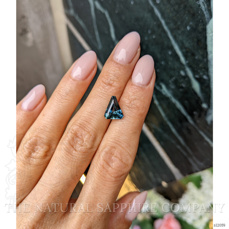 2.86 Ct. Bluish Green Sapphire from Ceylon (Sri Lanka)