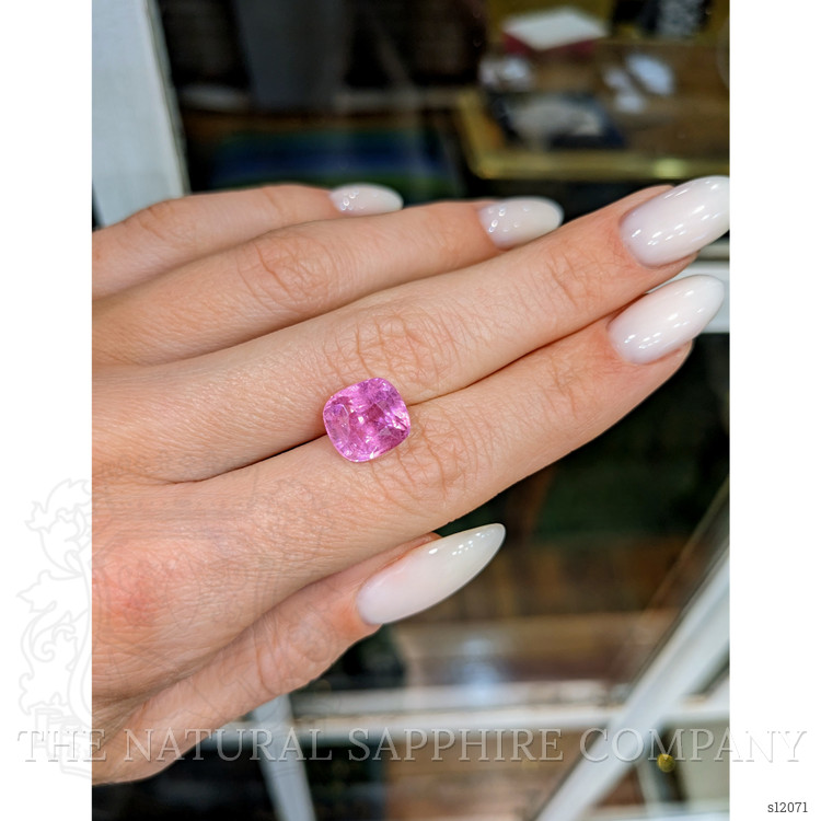 5.86 Ct. Pink Sapphire from Ceylon (Sri Lanka)
