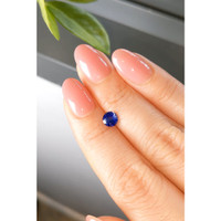 0.91 Ct. Blue Sapphire from Ceylon (Sri Lanka) Life Style