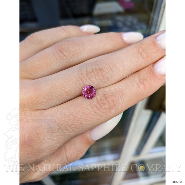 1.23 Ct. Pink Sapphire from Ceylon (Sri Lanka)
