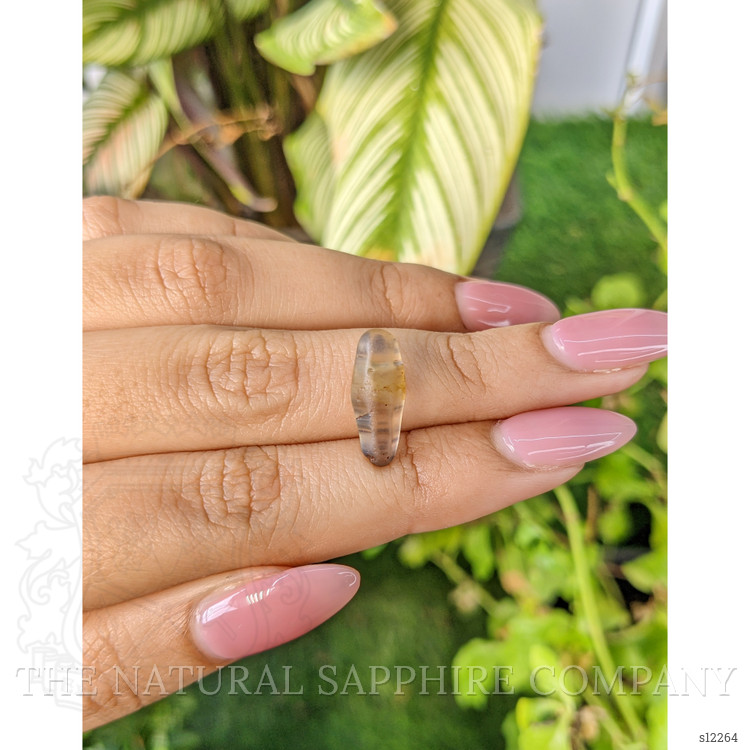 6.44 Ct. Bi Color Rough Sapphire from Ceylon (Sri Lanka)