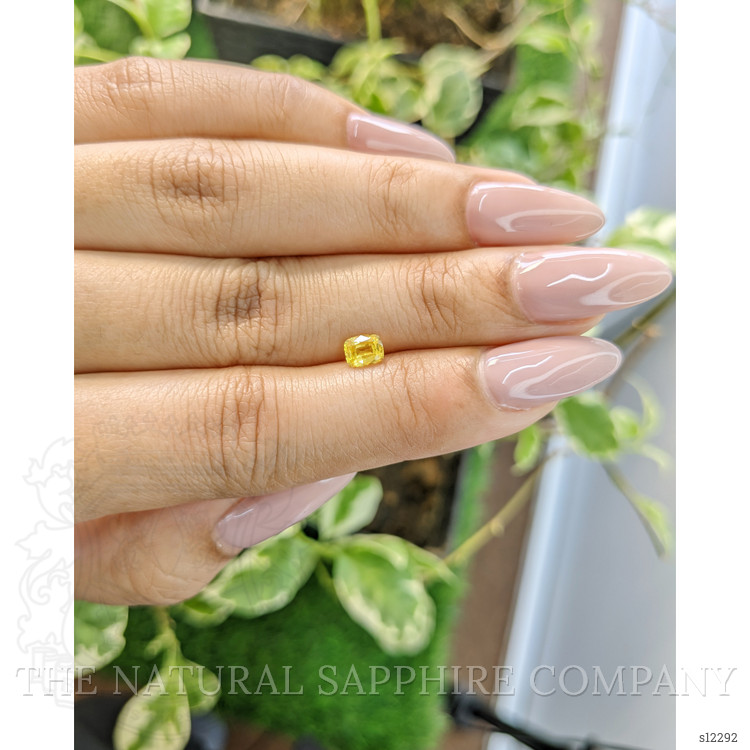 0.48 Ct. Yellow Sapphire from Ceylon (Sri Lanka)