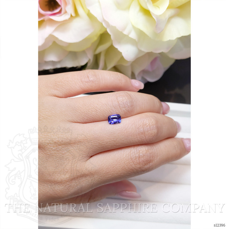 0.92 Ct. Violet Sapphire from Ceylon (Sri Lanka)