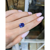 4.20 Ct. Blue Sapphire from Madagascar Life Style