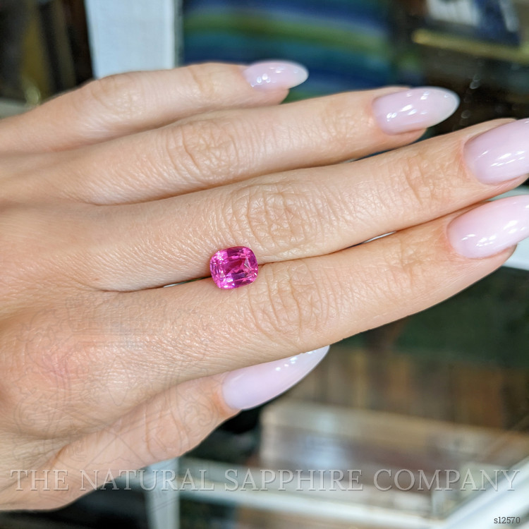 2.63 Ct. Pink Sapphire from Ceylon (Sri Lanka)