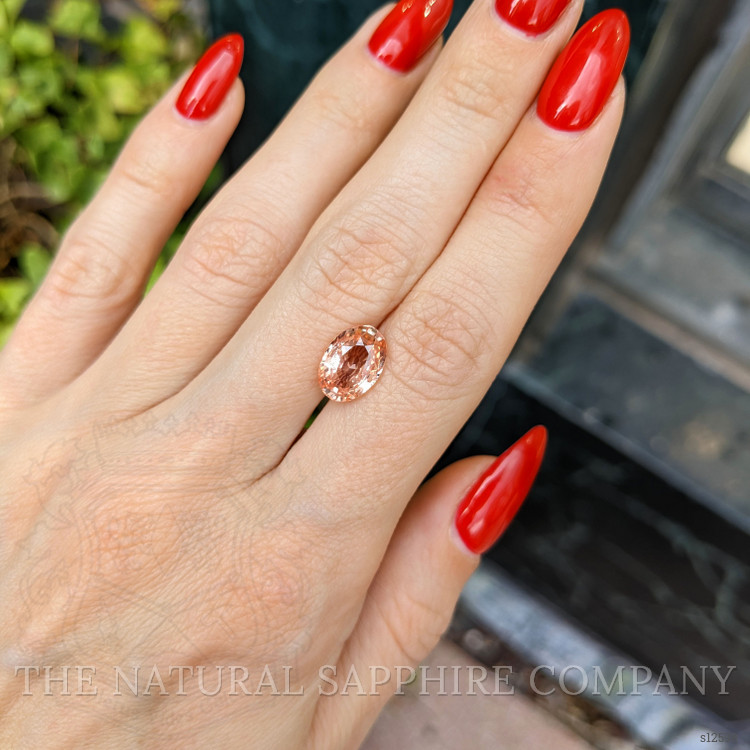 3.51 Ct. Padparadscha Sapphire from Ceylon (Sri Lanka)