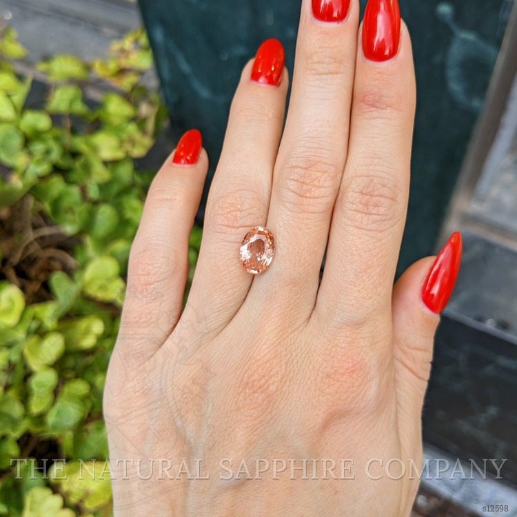 3.51 Ct. Padparadscha Sapphire from Ceylon (Sri Lanka)