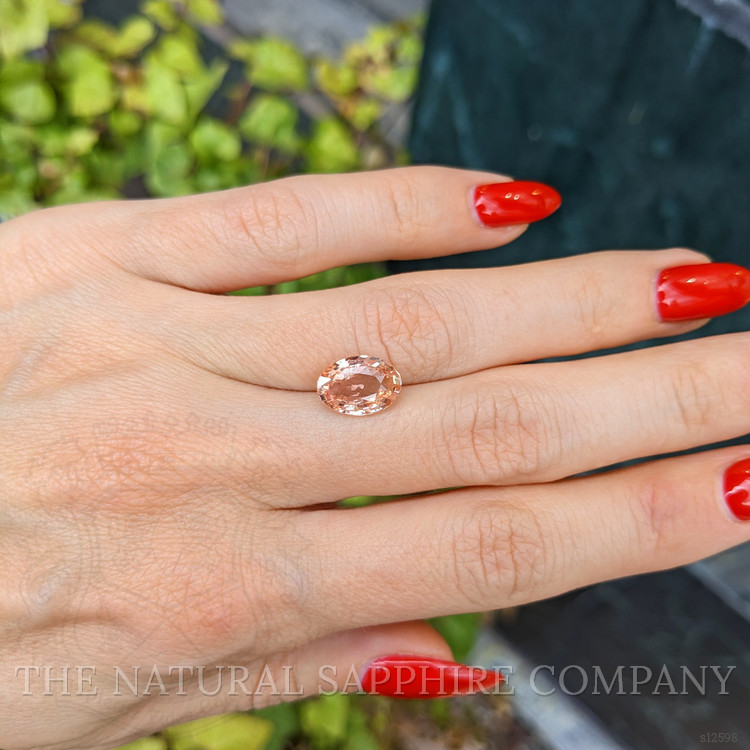 3.51 Ct. Padparadscha Sapphire from Ceylon (Sri Lanka)