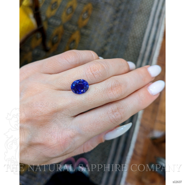 5.66 Ct. Blue Sapphire from Ceylon (Sri Lanka)