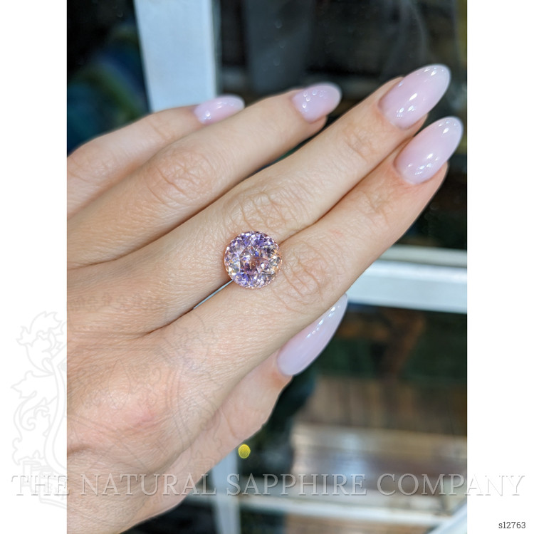 6.18 Ct. Padparadscha Sapphire from Ceylon (Sri Lanka)