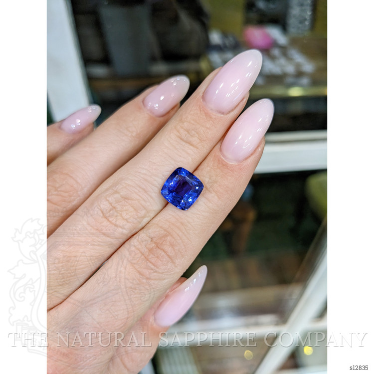 4.46 Ct. Blue Sapphire from Ceylon (Sri Lanka)