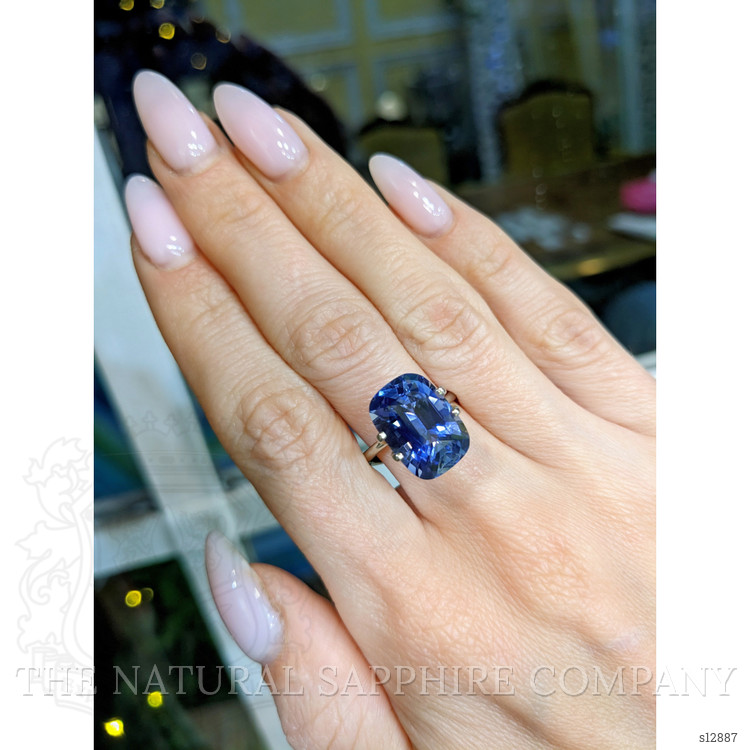 9.66 Ct. Blue Sapphire from Ceylon (Sri Lanka)
