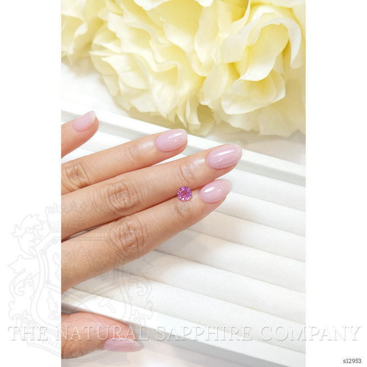0.87 Ct. Pink Sapphire from Ceylon (Sri Lanka)