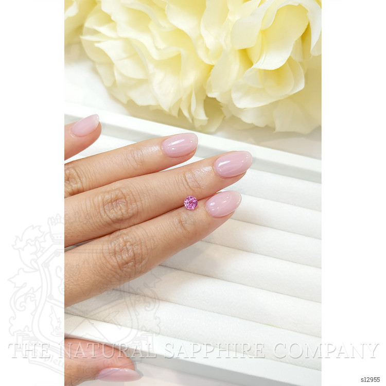 0.71 Ct. Pink Sapphire from Ceylon (Sri Lanka)