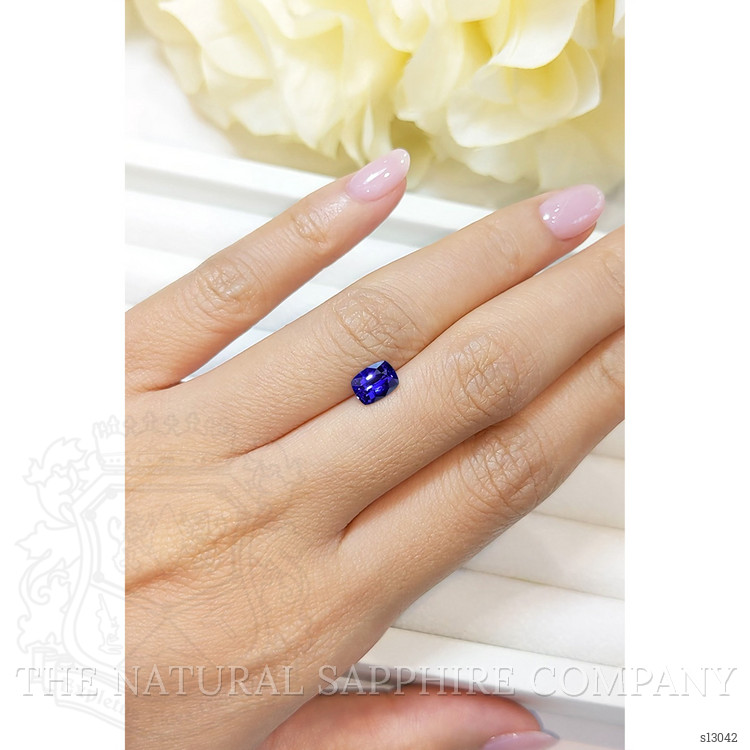 1.04 Ct. Blue Sapphire from Ceylon (Sri Lanka)