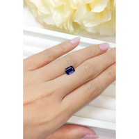 1.49 Ct. Blue Sapphire from Ceylon (Sri Lanka) Life Style