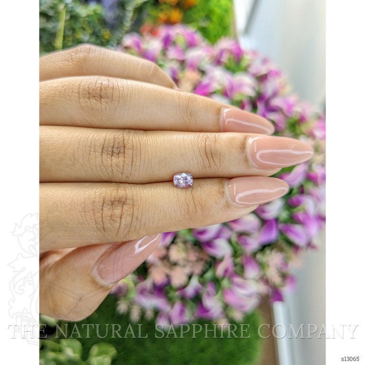 0.67 Ct. Pink Sapphire from Ceylon (Sri Lanka)