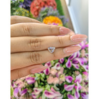 1.27 Ct. Bi Color Sapphire from Ceylon (Sri Lanka) Life Style