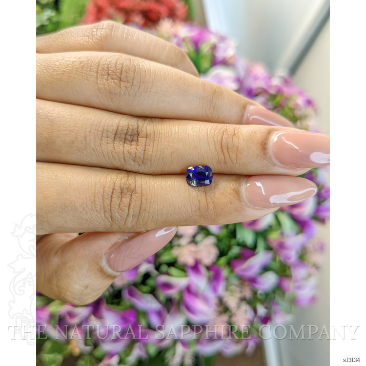 1.54 Ct. Bi Color Sapphire from Ceylon (Sri Lanka)