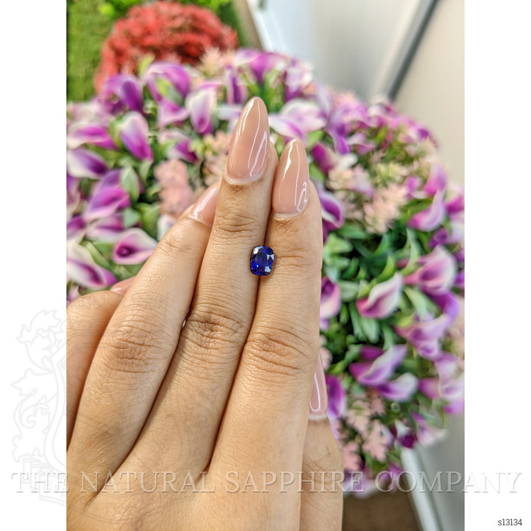 1.54 Ct. Bi Color Sapphire from Ceylon (Sri Lanka)