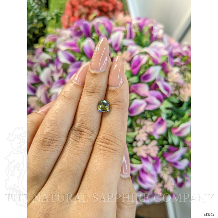 1.86 Ct. Bi Color Sapphire from Ceylon (Sri Lanka)