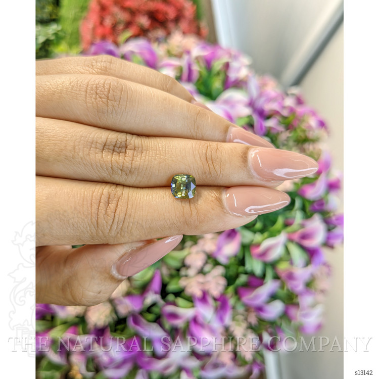 1.86 Ct. Bi Color Sapphire from Ceylon (Sri Lanka)