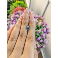 2.06 Ct. Bi Color Sapphire from Ceylon (Sri Lanka) Life Style