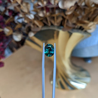 3.88 Ct. Bluish Green Sapphire from Ceylon (Sri Lanka) Life Style