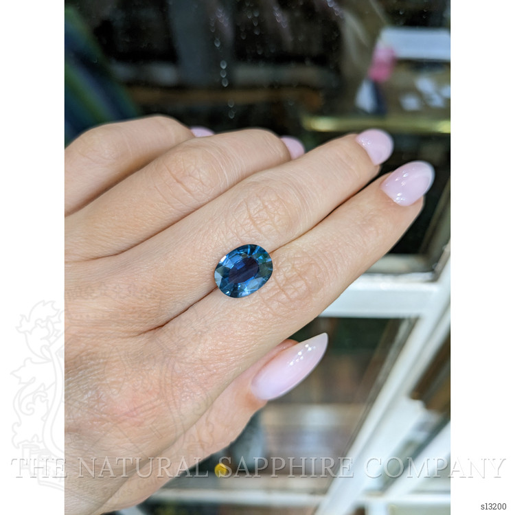 4.08 Ct. Greenish Blue Sapphire from Ceylon (Sri Lanka)