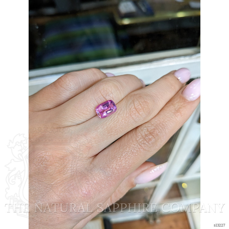 2.57 Ct. Pink Sapphire from Ceylon (Sri Lanka)