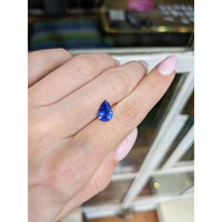 2.04 Ct. Blue Sapphire from Ceylon (Sri Lanka) Life Style
