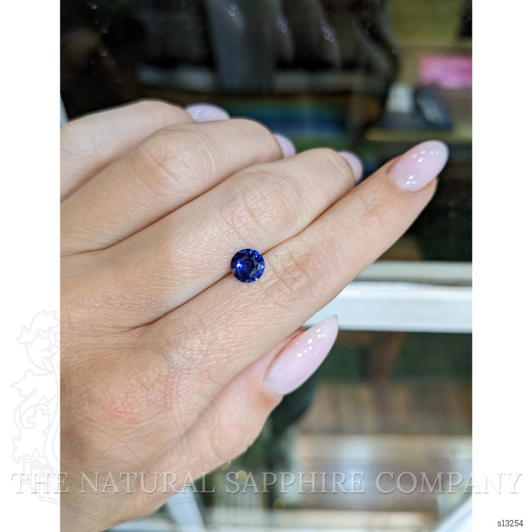 1.07 Ct. Blue Sapphire from Ceylon (Sri Lanka)