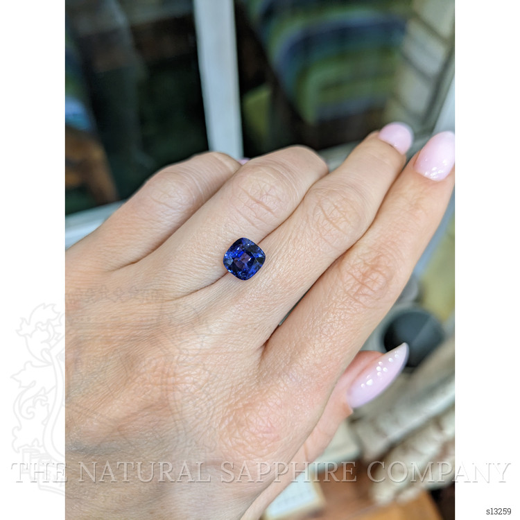 2.41 Ct. Blue Sapphire from Ceylon (Sri Lanka)