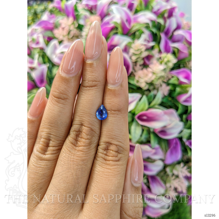 1.01 Ct. Blue Sapphire from Ceylon (Sri Lanka)