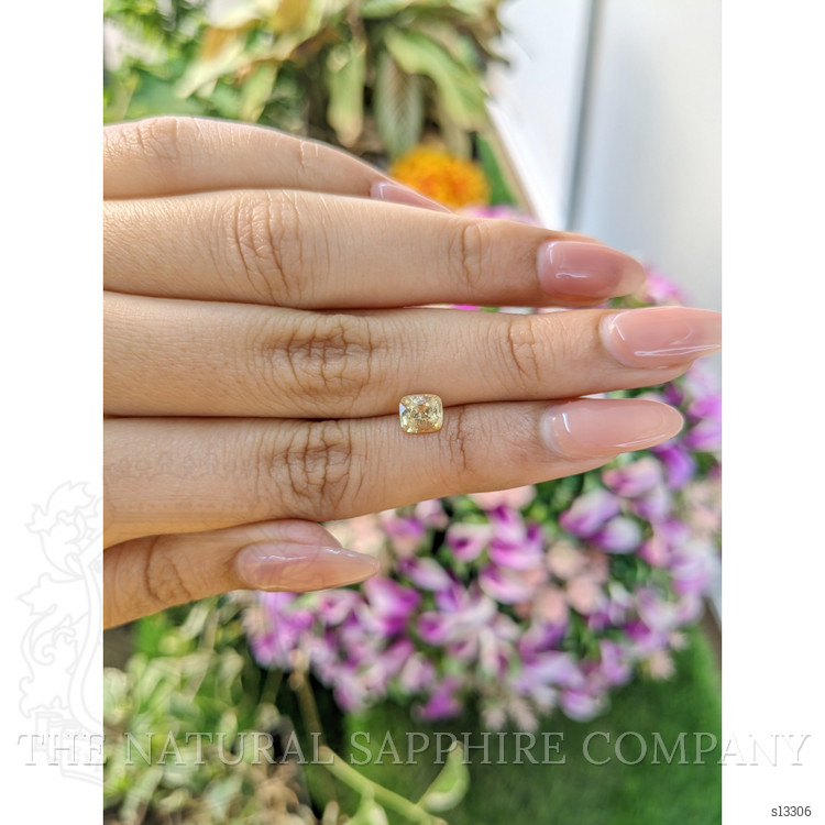 0.98 Ct. Peach Sapphire from Ceylon (Sri Lanka)