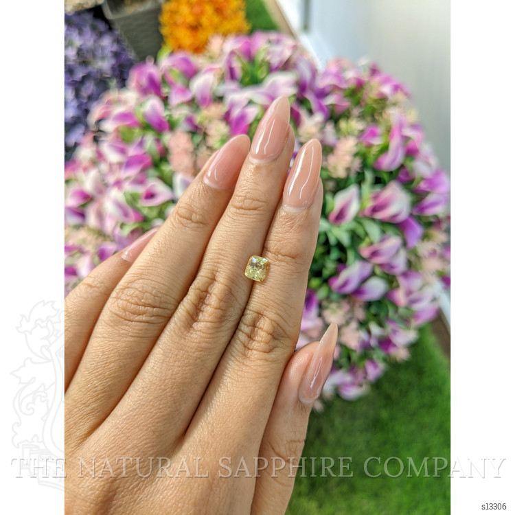 0.98 Ct. Peach Sapphire from Ceylon (Sri Lanka)