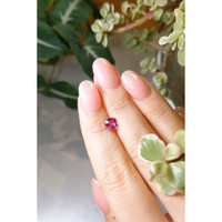 1.03 Ct. Pink Sapphire from Ceylon (Sri Lanka) Life Style