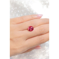 5.15 Ct. Padparadscha Sapphire from Madagascar Life Style