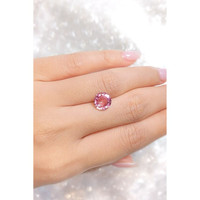 3.05 Ct. Padparadscha Sapphire from Madagascar Life Style